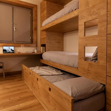 Mountain View With Terrace In Ideal Location セストリエーレ