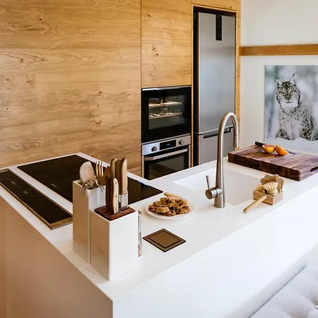 Mountain View With Terrace In Ideal Location アパート *